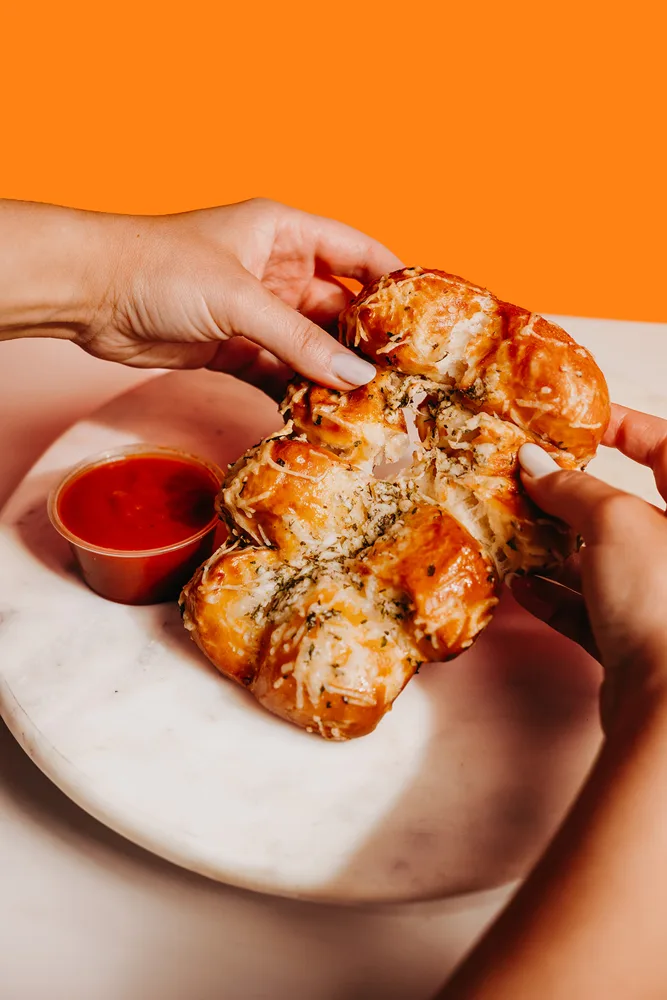 Cheesy Garlic Pull-Apart
